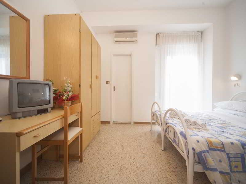 Hotel Gemini Rimini Ngoại thất bức ảnh